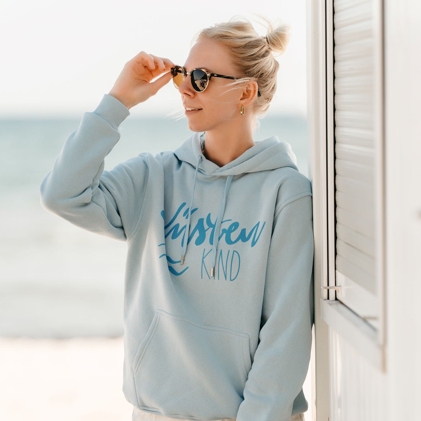 HigherBlanks Premium Hoodie Küstenkind