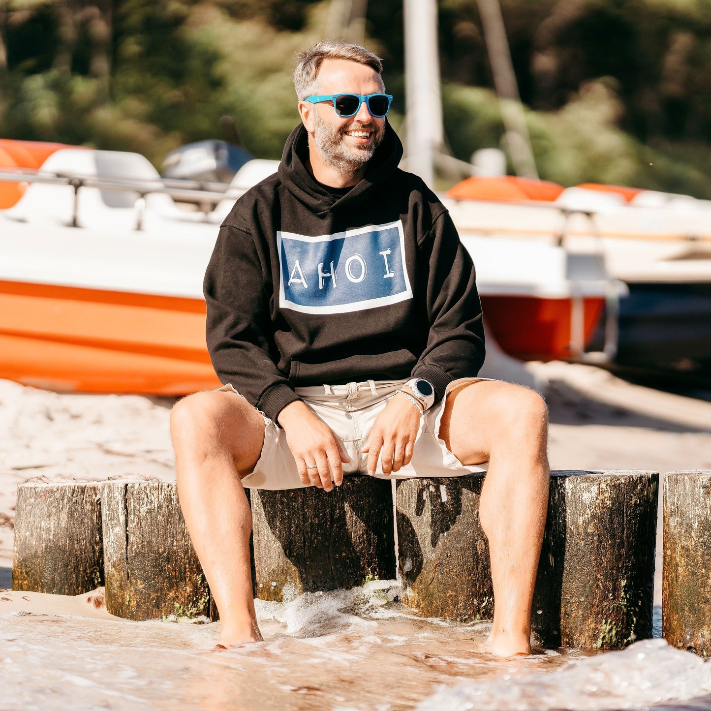 VACANCY Oversized Hoodie Ahoi