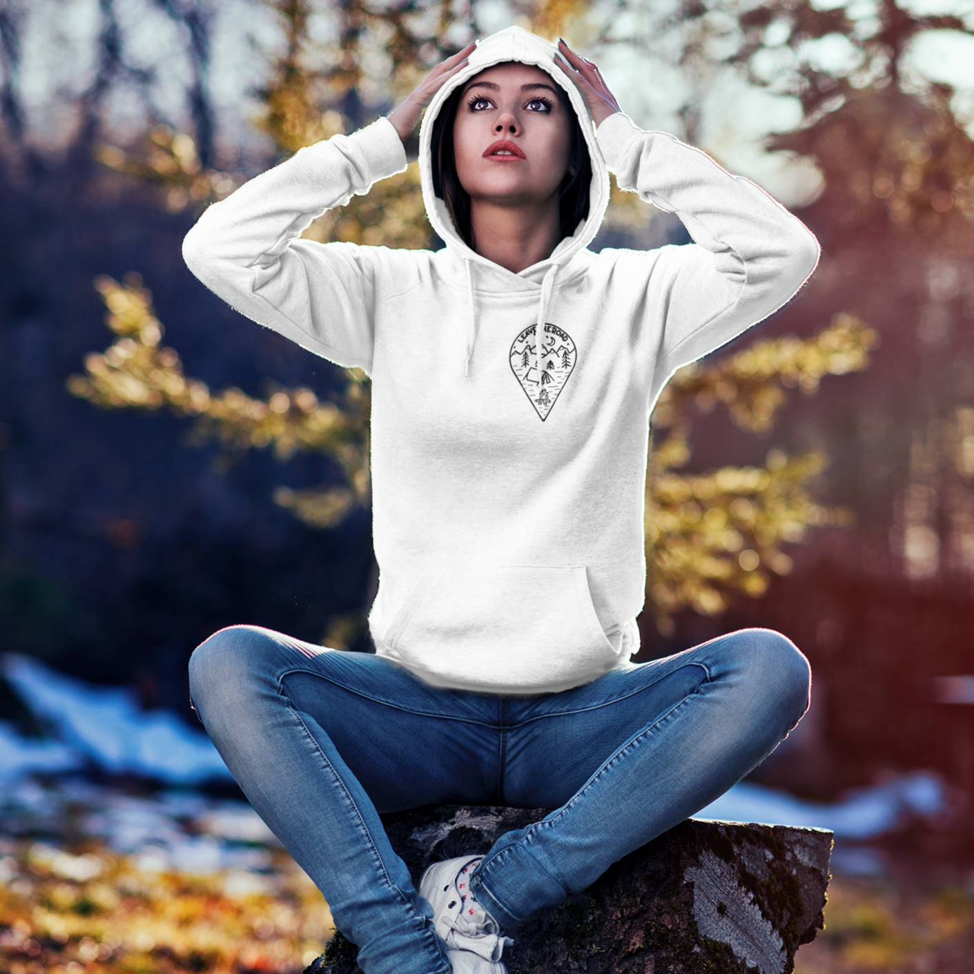 Classic Hoodie - Mit Taschendruck leave the road