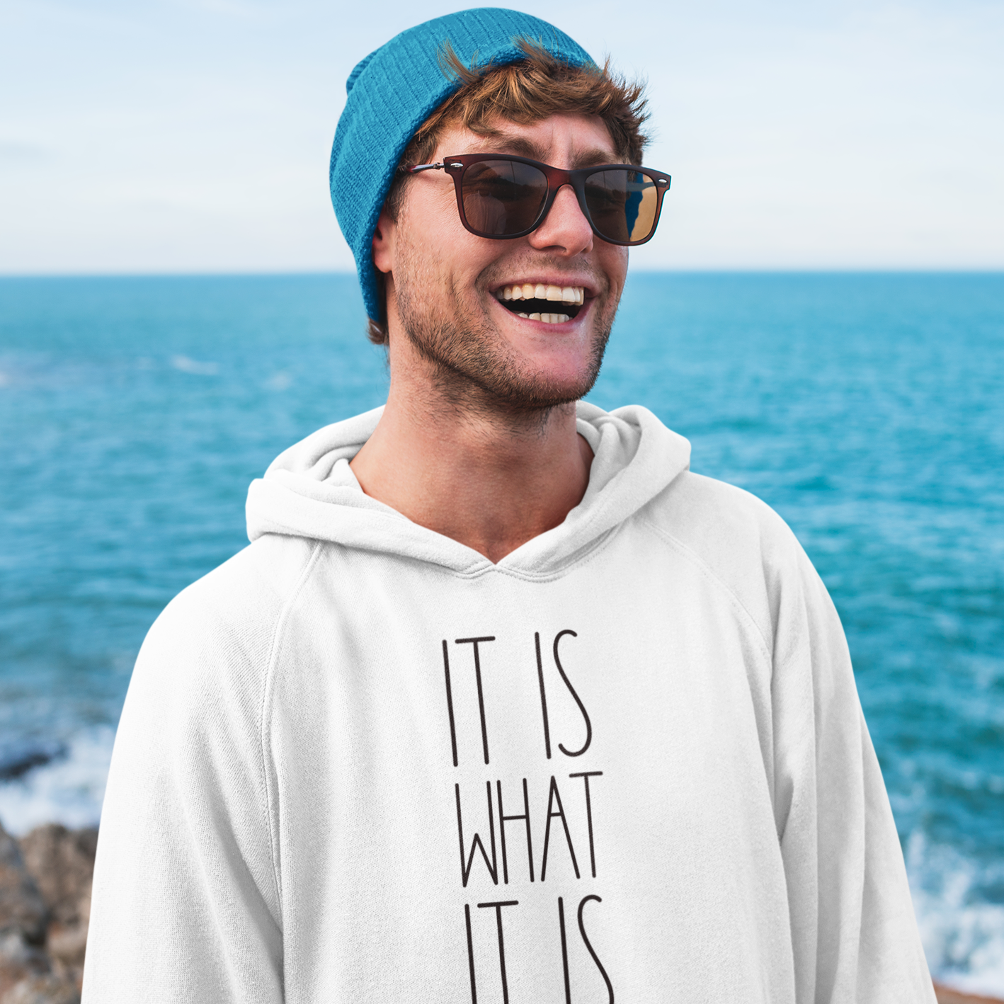 Classic Hoodie - Mit Taschendruck it is what it is