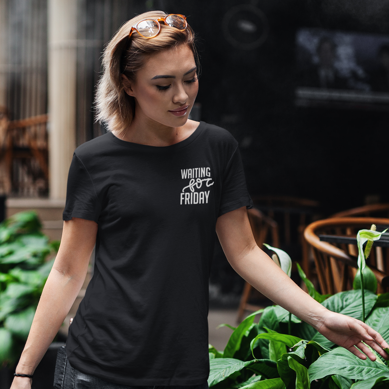 Premium Organic Shirt Women waiting for friday