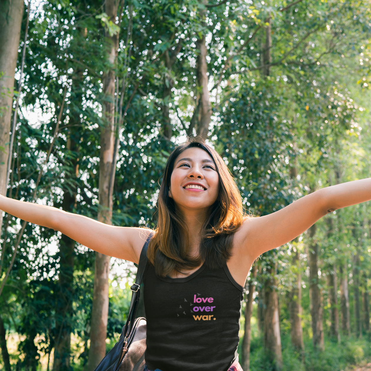 Premium Organic Tanktop Women LOVE OVER WAR.